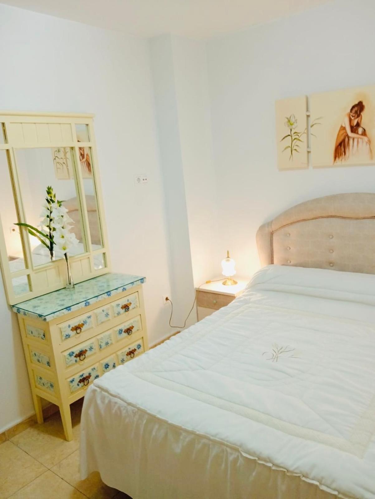 ויארובלדו Apartamentos San Anton מראה חיצוני תמונה